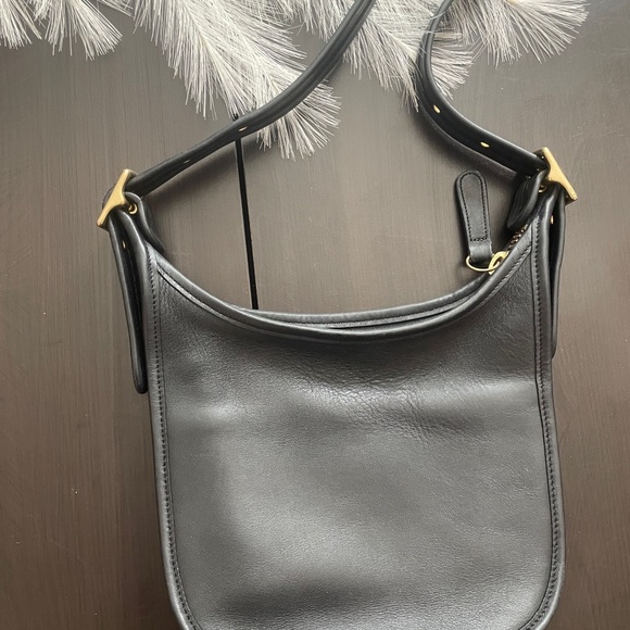 Vintage Black Leather Coach Janice Crossbody Purse - Picture 2 of 11